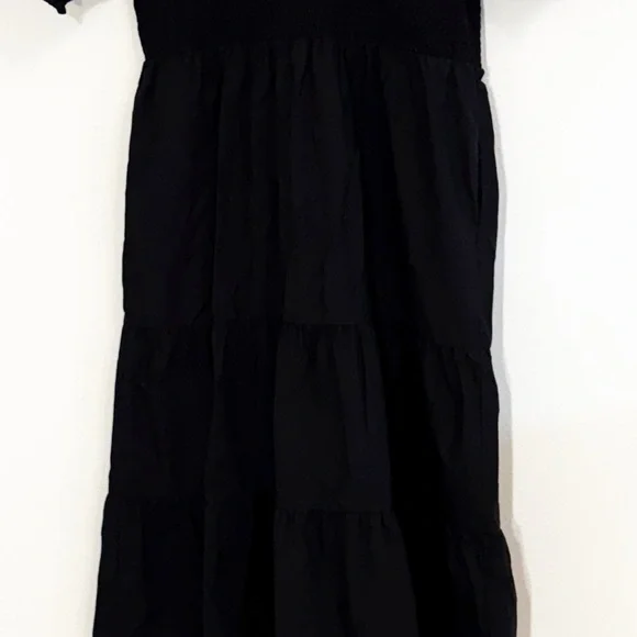 THML Black Smocked Midi Dress VNeck Short Puff Sleeves Size Large - Picture 7 of 7